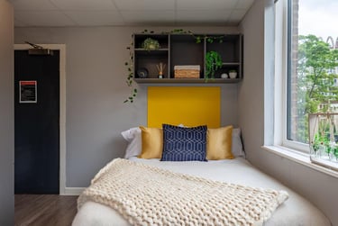 1 bed studio, Cromwell Range, Victoria Park, Manchester, M146FQ - Image 2